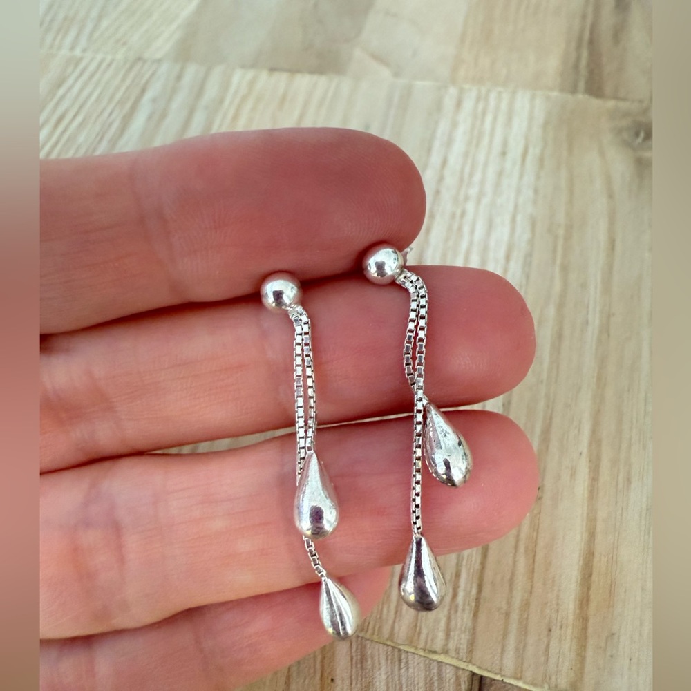 Italy 925 Sterling silver double teardrop earrings on posts